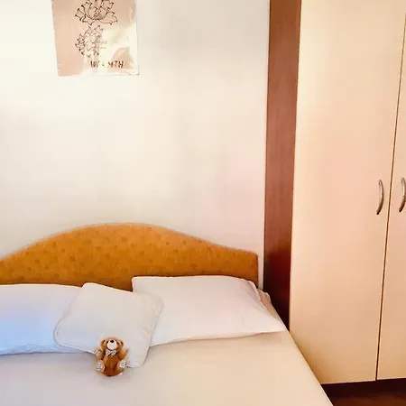 Apartament With Parking Space Sutivan, Brac - 2846