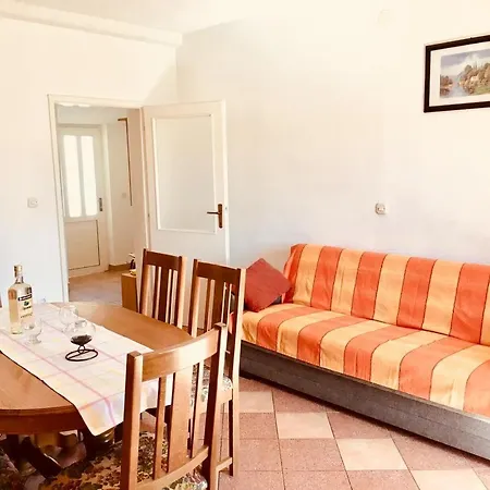 Apartament With Parking Space Sutivan, Brac - 2846 Sutivan