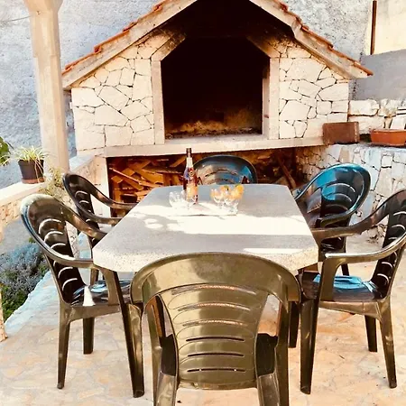 With Parking Space Sutivan, Brac - 2846 Apartamento Sutivan