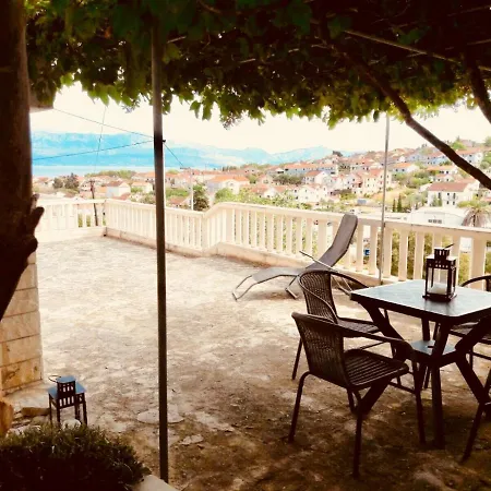 Apartment With Parking Space Sutivan, Brac - 2846