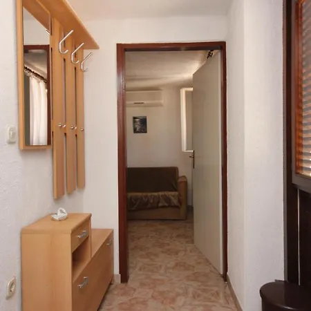 With A Parking Space Sutivan, Brac - 2846 Apartment *