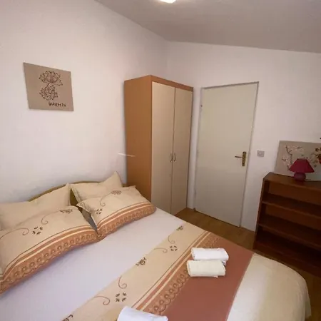 Apartment With A Parking Space Sutivan, Brac - 2846 Sutivan