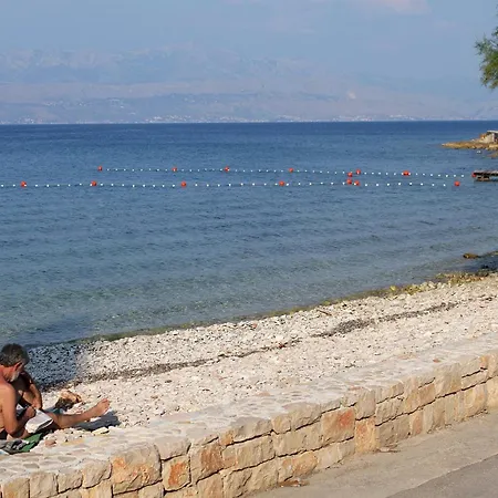 Apartment With A Parking Space Sutivan, Brac - 2846 Sutivan