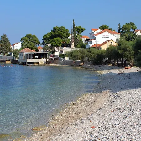 Apartment With A Parking Space Sutivan, Brac - 2846 *