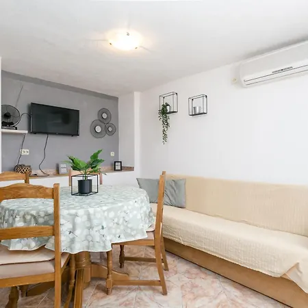 With Parking Space Sutivan, Brac - 2846 Appartamento
