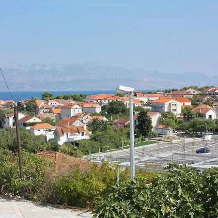 Daire With Parking Space Sutivan, Brac - 2846 *