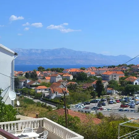 With Parking Space Sutivan, Brac - 2846 Daire Sutivan