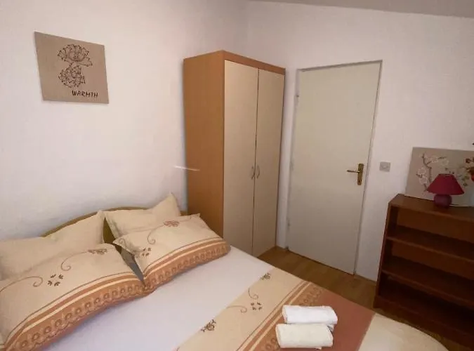 Daire With Parking Space Sutivan, Brac - 2846 Sutivan