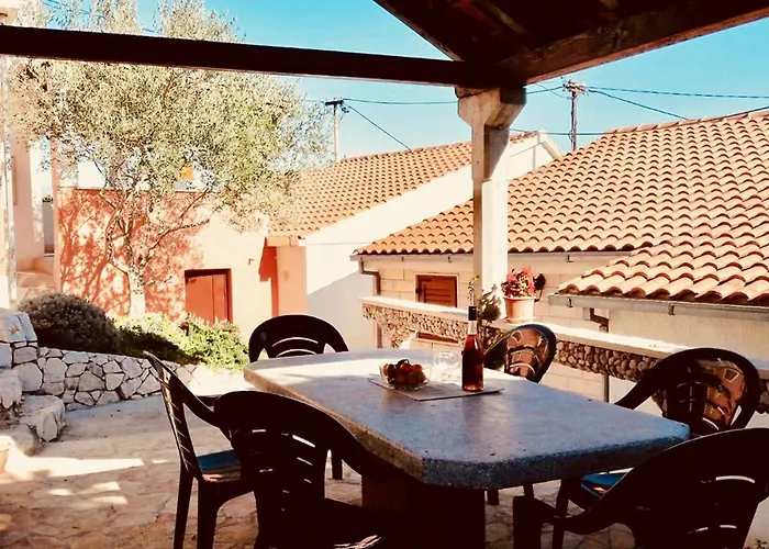 With Parking Space Sutivan, Brac - 2846 Daire Sutivan